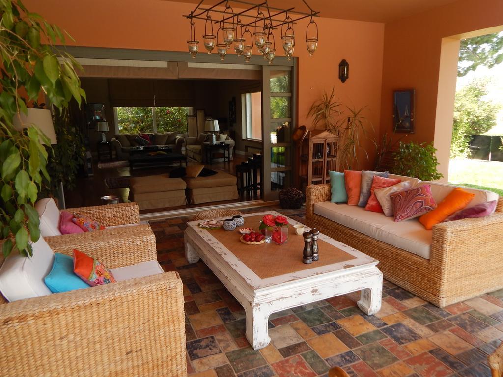 Slow Living Beautiful Villa Rafína Exteriör bild